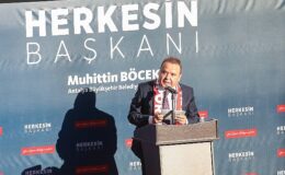 Yeniden aday gösterilen Başkan Böcek’e Ankara dönüşü coşkulu karşılama