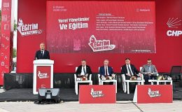 İzmirli yoksul öğrenciler aç kalmayacak Başkan Tugay okul kantinlerinin ihalelerine girdiklerini duyurdu